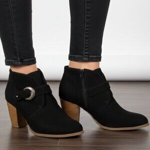 Maurices Black Ankle Boots – Women’s Size 8 – Block Heel Buckle Booties